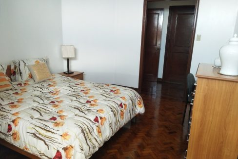 1 Bedroom condo with parking in Malate Manila (18)