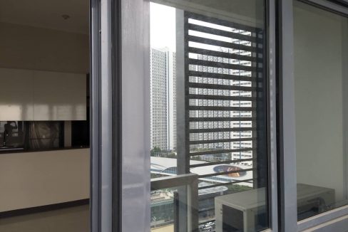 1 Bedroom suite with balcony condo unit For Sale in Salcedo Skysuites , Makati, Metro Manila (11)