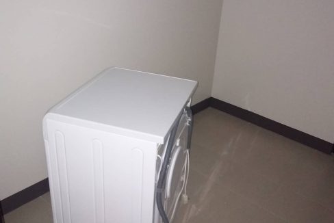 1 Bedroom suite with balcony condo unit For Sale in Salcedo Skysuites , Makati, Metro Manila (18)