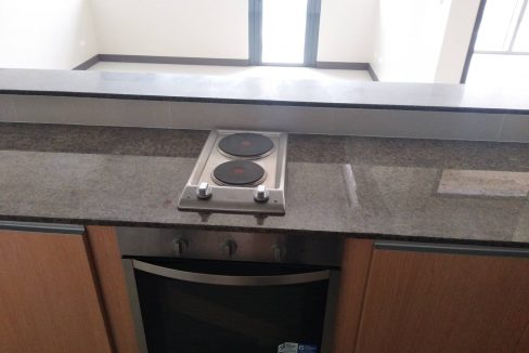 1 Bedroom suite with balcony condo unit For Sale in Salcedo Skysuites , Makati, Metro Manila (19)