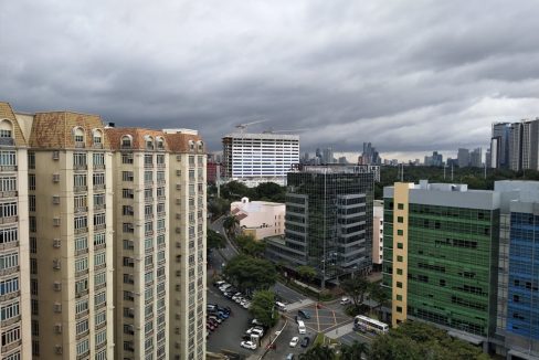 1 Bedroom with balcony condo unit For Sale in The Florence,Mckinley Hill, Taguig City (12)