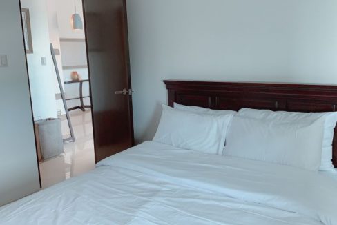 1 bedroom w balcony for Rent in Bristol at Parkway Place, Alabang, Muntinlupa (11)