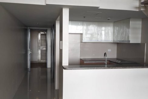 1 bedroom with loft condo unit For Sale in 81 Newport Boulevard, Pasay,Metro Manila (7)