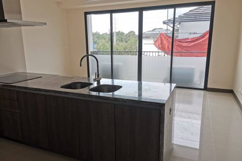 2 Bedroom with balcony condo unit For Sale in St. Moritz Private Estate in Mckinley West, Taguig City (8)