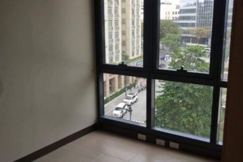 2 Bedroom with balcony condo unit For Sale in The Florence,Mckinlrey Hill, Taguig City (7)