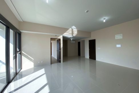 2 bedroom condo unit for Rent Uptown Ritz Residences, BGC, Taguig City (15)