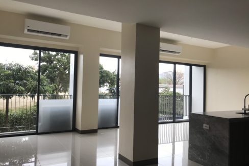 3 Bedroom with balcony condo unit For Sale in St. Moritz Private Estate in Mckinley West, Taguig City (9)