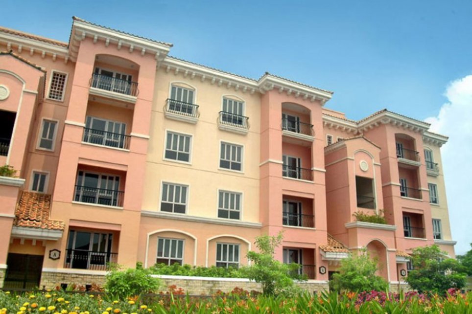 3 bedroom bi-level condo unit For Sale in 115 Upper Mckinley , Fort Bonifacio Taguig City (23)