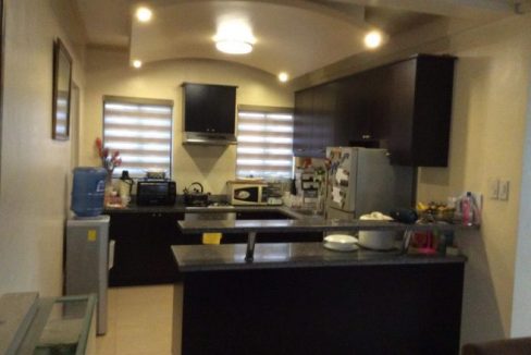 4 bedroom House and Lot for Sale in Ponticelli Hills, Molino III, Bacoor (3)