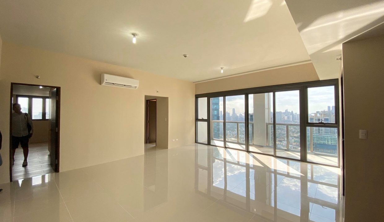4 bedroom with balcony for sale in Uptown Ritz Residences, BGC, Taguig, Metro Manila (8)