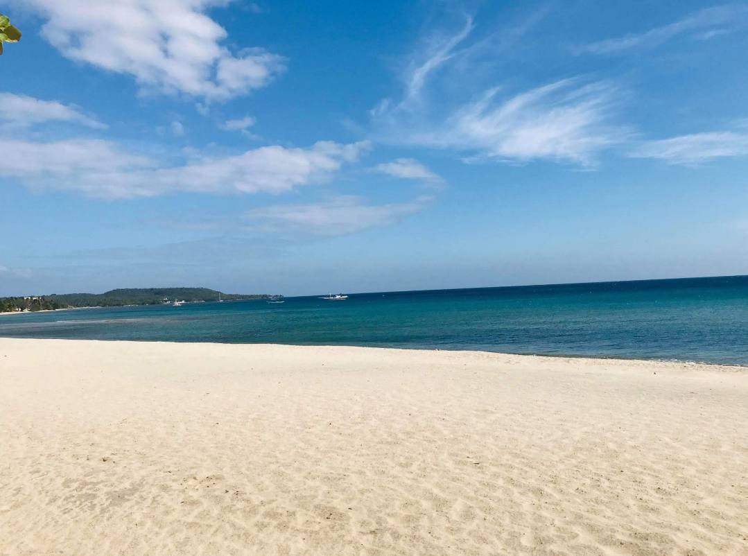 Playa Laiya – Beach lot for sale in San Juan, Batangas.