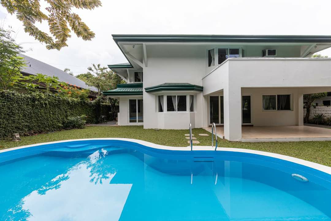 Ayala Alabang Unfurnished House for Rent  (2)