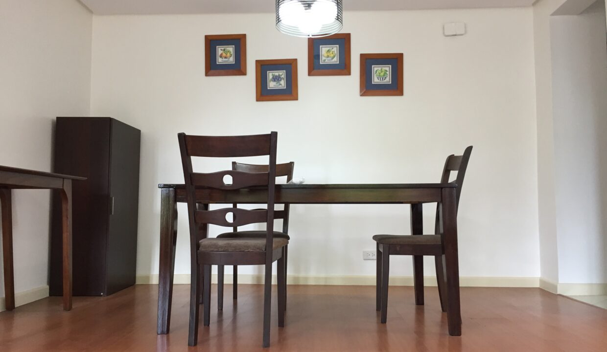 Mckinley Garden Villas  Condo in Taguig city  (4)