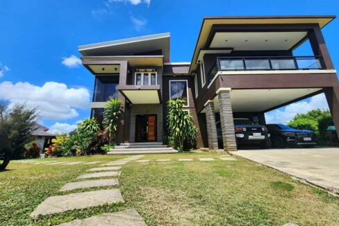 Spacious House & Lot for Sale in Brgy. Casile, Cabuyao City, Laguna (11)
